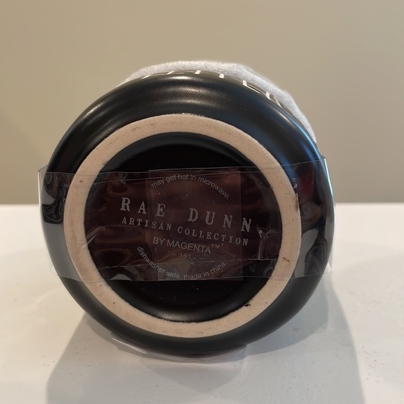 New Rae Dunn Black SALT & PEPPER Stackable Containers - Picture 2 of 3